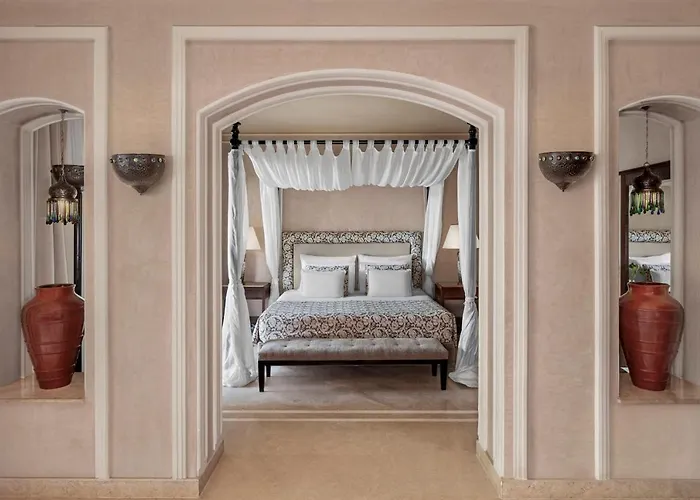 Royal Queen Suite Adults only